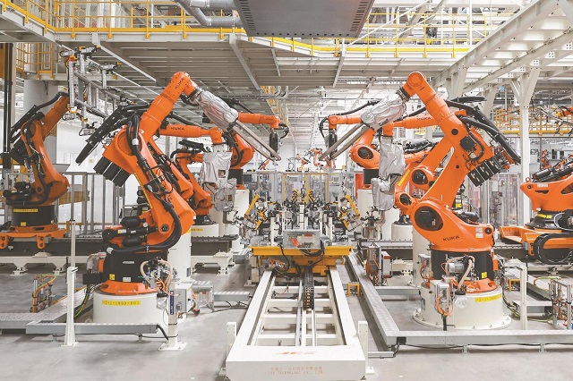 乘势而上，冲刺“万亿集群”